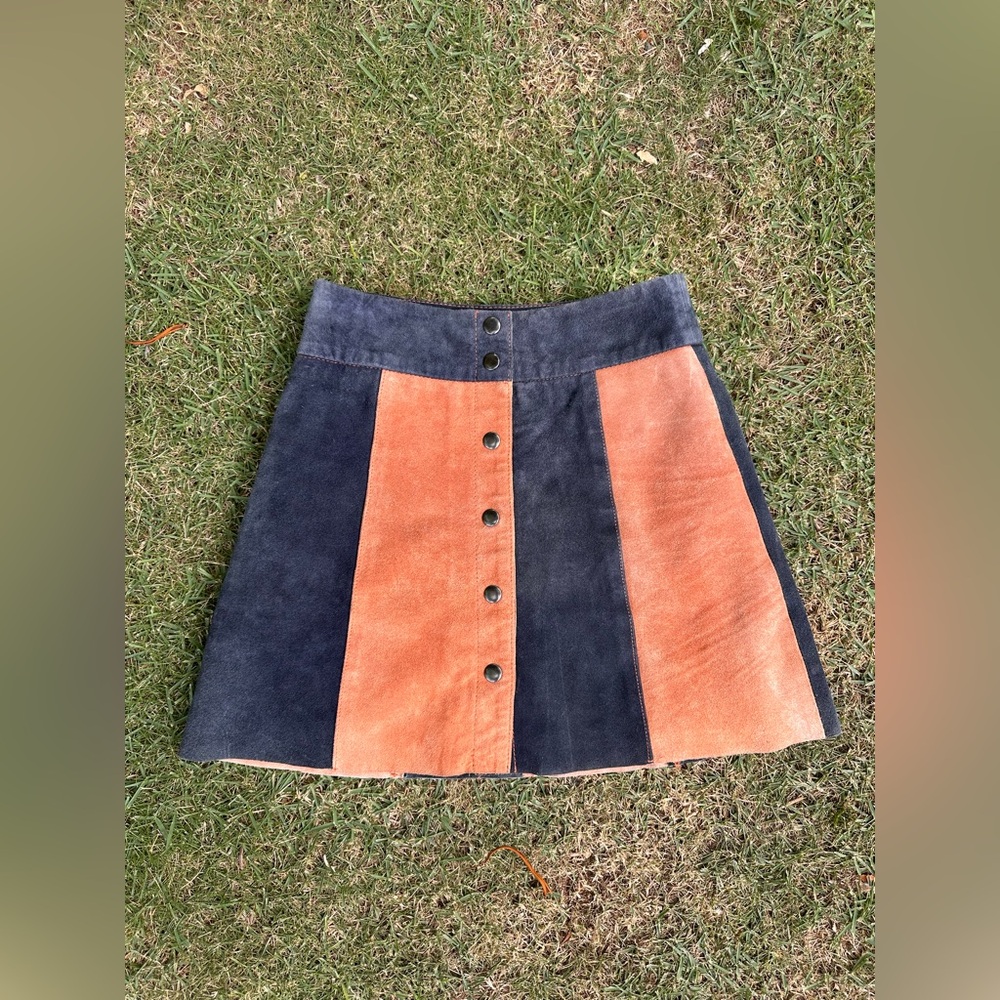 TopShop 100% Leather Suede Mini Skirt Size 6